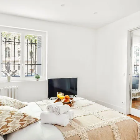 Bnbnova - 1br - Champs-elysees & Arc De Triomphe Appartement